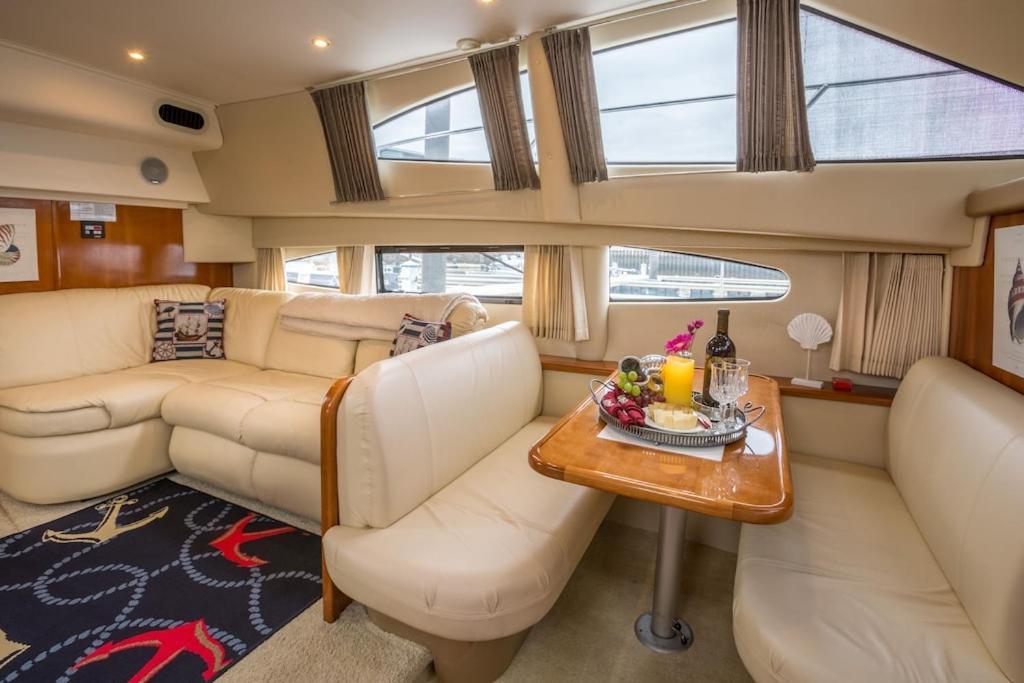 Sea Pearl Boston Yacht Ξενοδοχείο Εξωτερικό φωτογραφία
